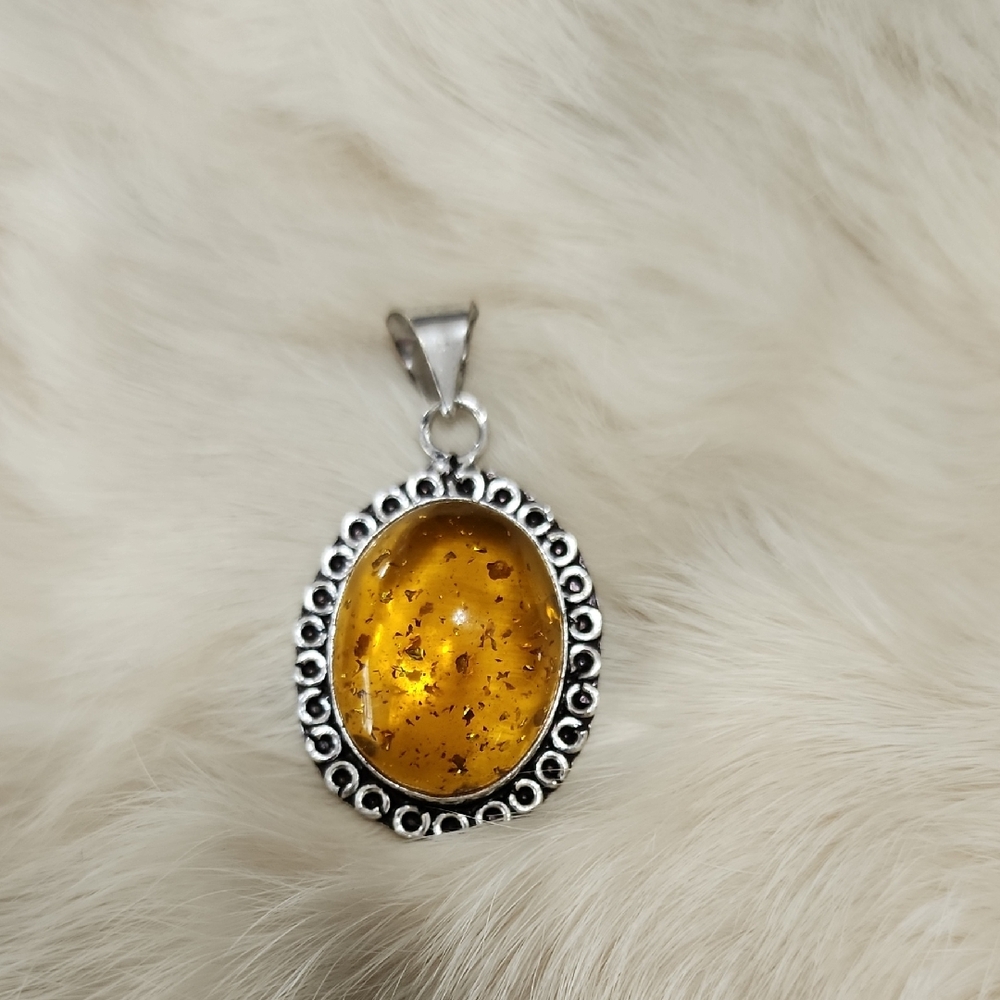 Amber Oval Pendant - Golden Baltic Honey Amber Gemstone